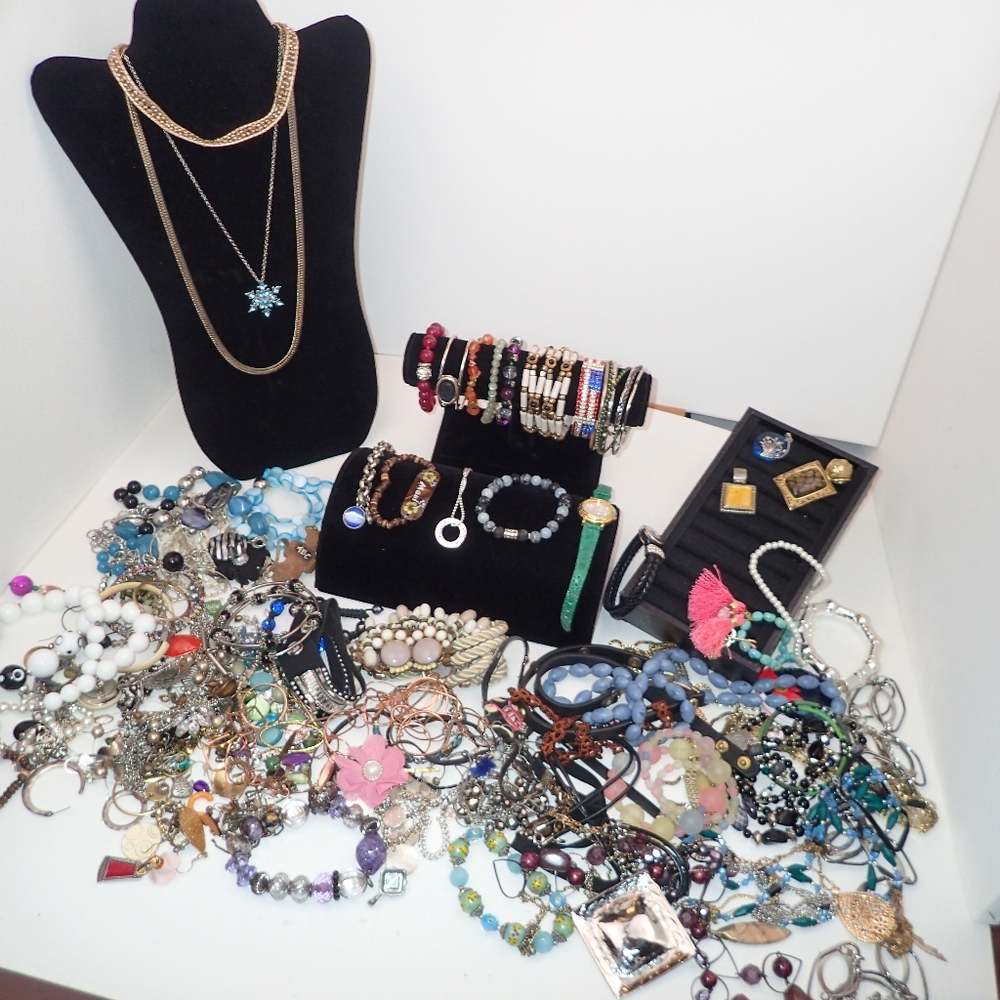 Bulk Jewelry lot C1